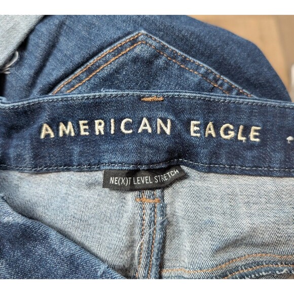 American Eagle Curvy Hi Rise Shortie Size 2 Blue Denim Distressed Stretch - Picture 5 of 9